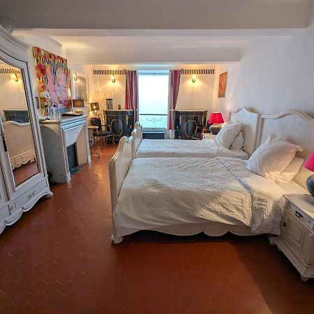 Les Chapeliers Bed and Breakfast Claviers Εξωτερικό φωτογραφία